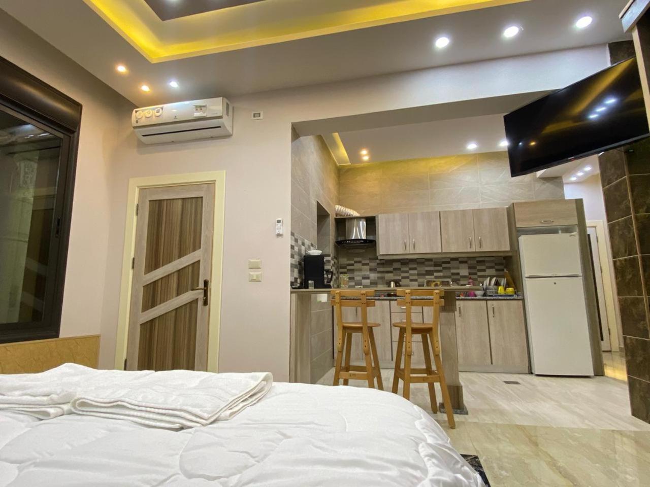Lotus Housing For Furnished Apartments ジャラシュ 部屋 写真
