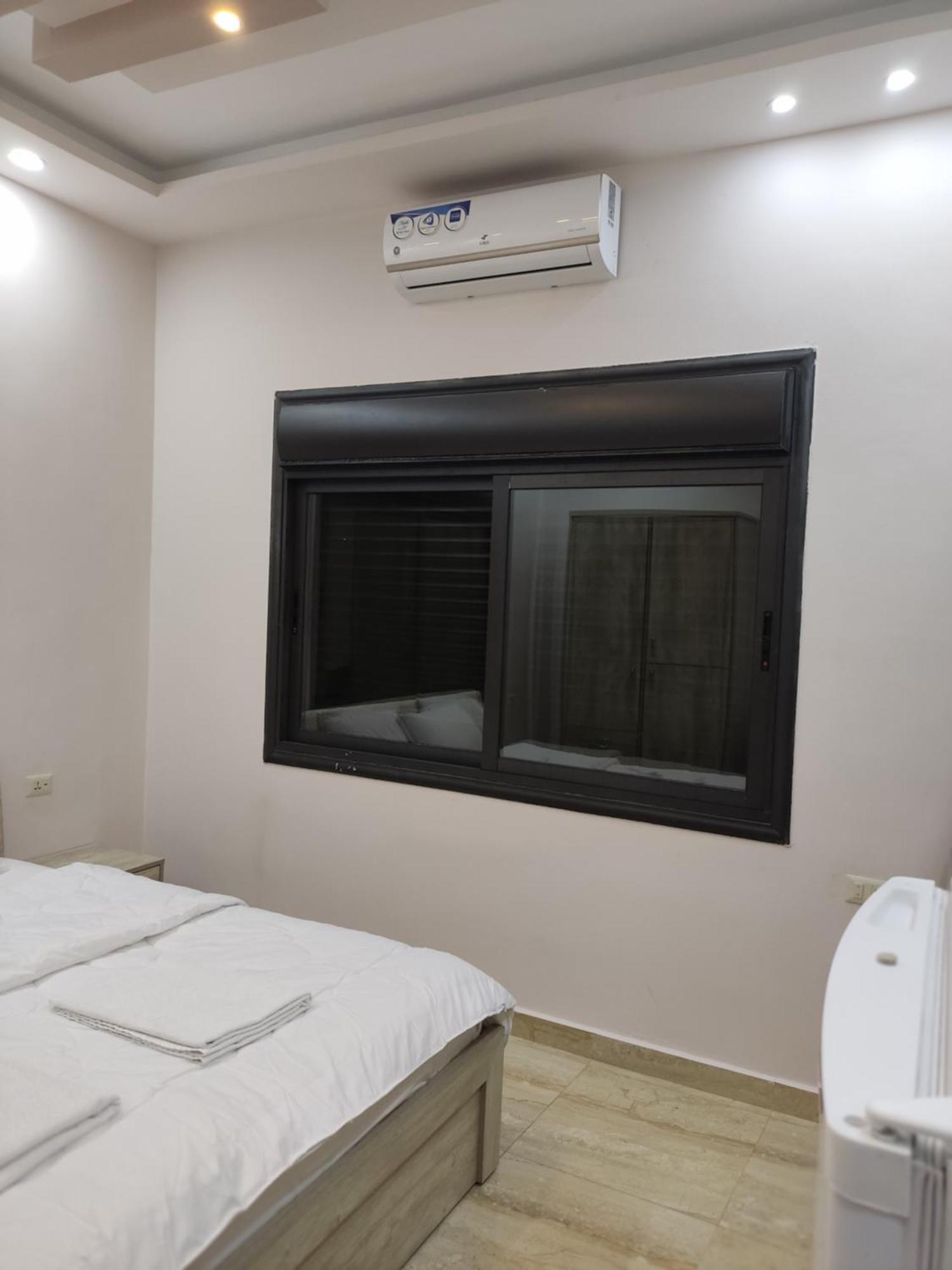 Lotus Housing For Furnished Apartments ジャラシュ 部屋 写真