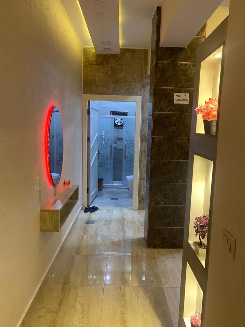Lotus Housing For Furnished Apartments ジャラシュ 部屋 写真